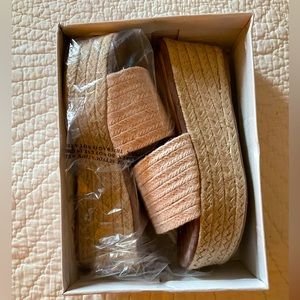 Woven platform mules